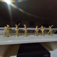 دختران رقاص برنزی