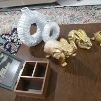 مجسمه های دکوری و جعبه پذیرایی