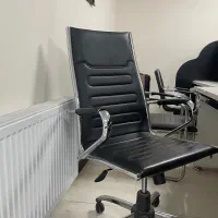 صندلی ثابت و صندلی چرخ دار