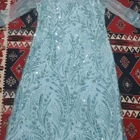 لباس مجلسی|لباس|میانه, |دیوار