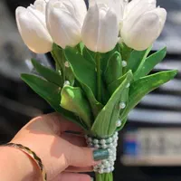گل لاله مصنوعی برای عروس های نازمون