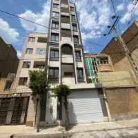 آپارتمان-130-متر-نوساز-نما-سنگ