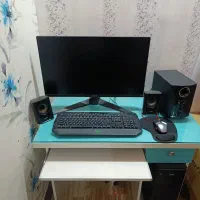 میز کامپیوتر