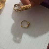 النگو.  و. سه عدد. انگشتر.  18عیار750 بافاکتور