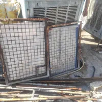 ۲ عدد در آهنی ۸۰ در ۷۰|پرنده|اراک, |دیوار