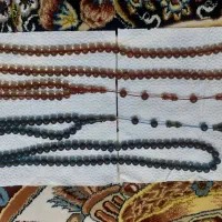 ۲عدد تسبیح سندلوس و چاقو ۳الماس و۴ عدد انگشتر