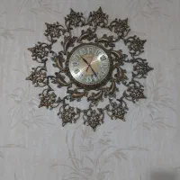 ساعت دیواری کارکرد سالم