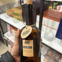 بطری و شراب خوری در فروشگاه سپهری موجود شد