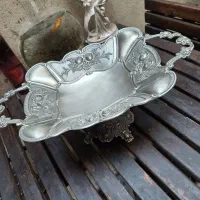 مقداری ضروف آشپزخانه