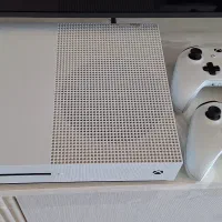 ایکس باکس وان اس به همراه دو دسته xbox one s|کنسول، بازی ویدئویی و آنلاین|تبریز, |دیوار