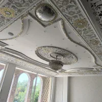 نقاشی‌ و کاغذدیواری