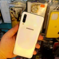 SAMSUNG A50