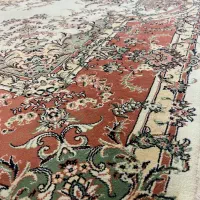 فرش ۹متری سالم بدون حتی کوچکترین مشکل