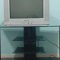 میز  تلویزیون با تلویزیون