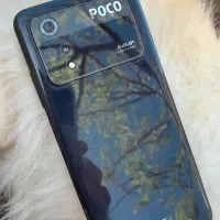 گو شی بسیار تمیز پوکو ام چهاره پرو