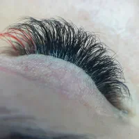 خدمات کاشت و آموزش ناخن و مژه سراب/