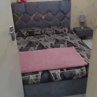 تخت دونفره لیزری چستر مخمل سالم  با ۲ کفی