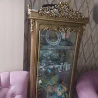 ویترین ‌کاملا نو وتمیز بدون خط وخش کاناپه ۳ نفر