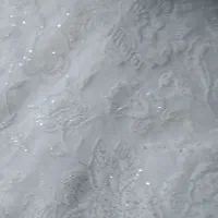 یک عدد چادر عروس دو خته شده کاملا نو نو