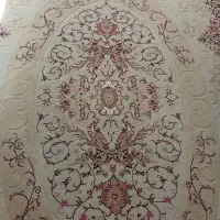 فرش کرم رنگ شیش متری