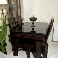 میز ناهارخوری چهارنفره
