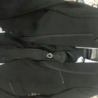 نوع است|لباس|ری, سیزده آبان|دیوار