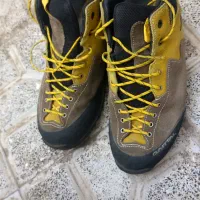 کفش کوهنوردی