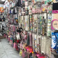 واگذاری اجناس و در و دکور مغازه خرازی|فروشگاه و مغازه|اصفهان, ملک‌شهر|دیوار