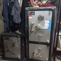 کمک خودروولامپ وساعت مچی زی۴درب۲دانه براچگلگیرهاع|قطعات یدکی و لوازم جانبی|بجنورد, |دیوار