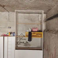 قفسه و ویترین مغازه