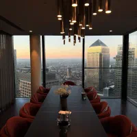 هاشمیه ۱۱۰متر مناسب سالن زیبایی و دفترکار