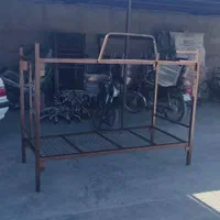 تخت دو طبقه و کمد فلز و تشک