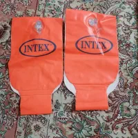 یک جفت بازوبند شنا