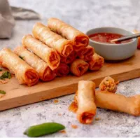 کارگر کافه اشنا به پخت و درست کردن غذای پاکستانی