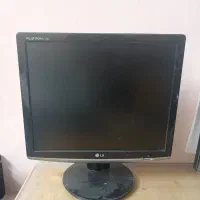 مانیتور 17 اینچ سالم