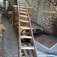نردبان چوبی