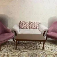 مبل راحتی همراه میز جلو مبلی