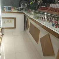 میز وویترین در حدنو