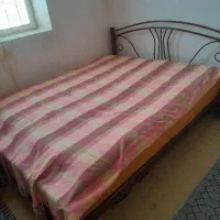 تخت خواب  دو نفره با تشک|تخت و سرویس خواب|لار, |دیوار