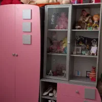 تخت و کمد و ویترین