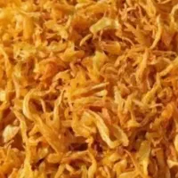 پیاز و هویج سرخ شده با روغن سرخ کردنی تازه