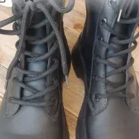 دو جفت پوتین نو