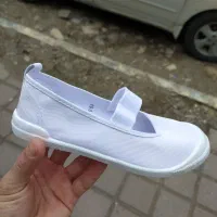 کفش ،کتونی وارداتی بچه گانه تعداد حدود 80جفت