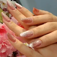 خدمات کاشت ناخن و کراتین مو و موخوره گیری|خدمات آرایشگری و زیبایی|بندر کنگان, |دیوار