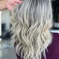 فرصت ویژه ی خدمات وآموزش رشته های آرایشگری