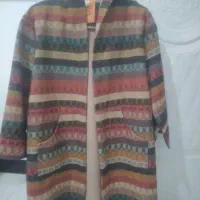 فروش ۸عددپالتو وشومیززو شال و روسری در حد نو