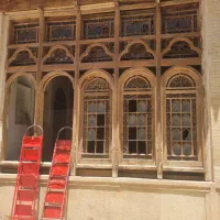 ساخت و تعمیر درب و پنجره سنتی قدیمی|صنایع دستی و سایر لوازم تزئینی|شیراز, ریشمک|دیوار