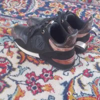 دوجفت کتونی دخترانه|کیف، کفش، کمربند|کاشان, امیرکبیر|دیوار