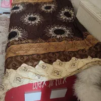 تخت و کمد|تخت و سرویس خواب|صدرا-فارس, فاز ۱|دیوار