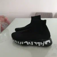 کتونی|کیف، کفش، کمربند|رشت, گلسار|دیوار